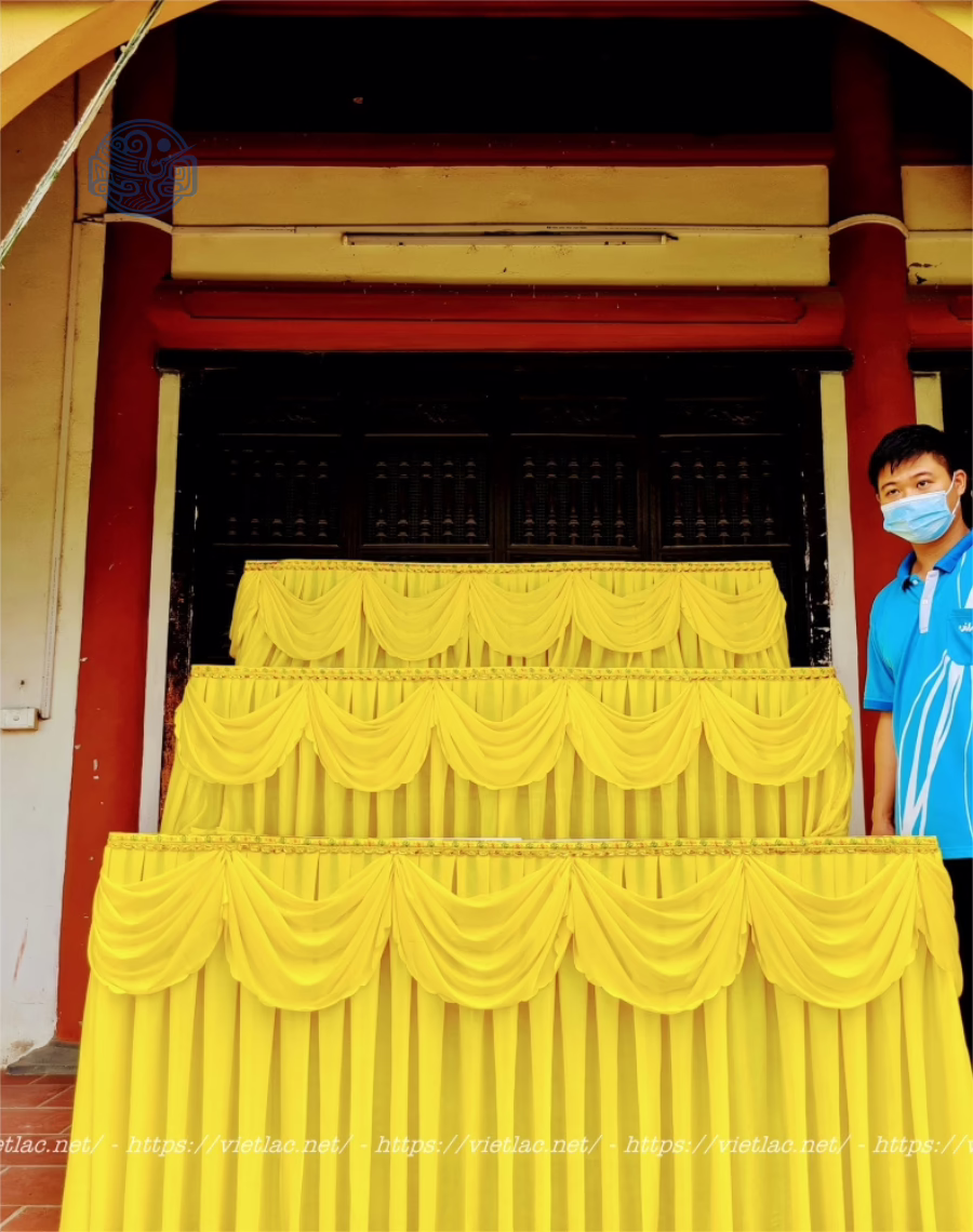 Bàn tam cấp kích thước 1m55 chất liệu inox - Ảnh 2