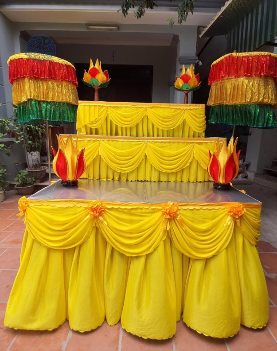 Rèm quây bàn tam cấp - Ảnh 2